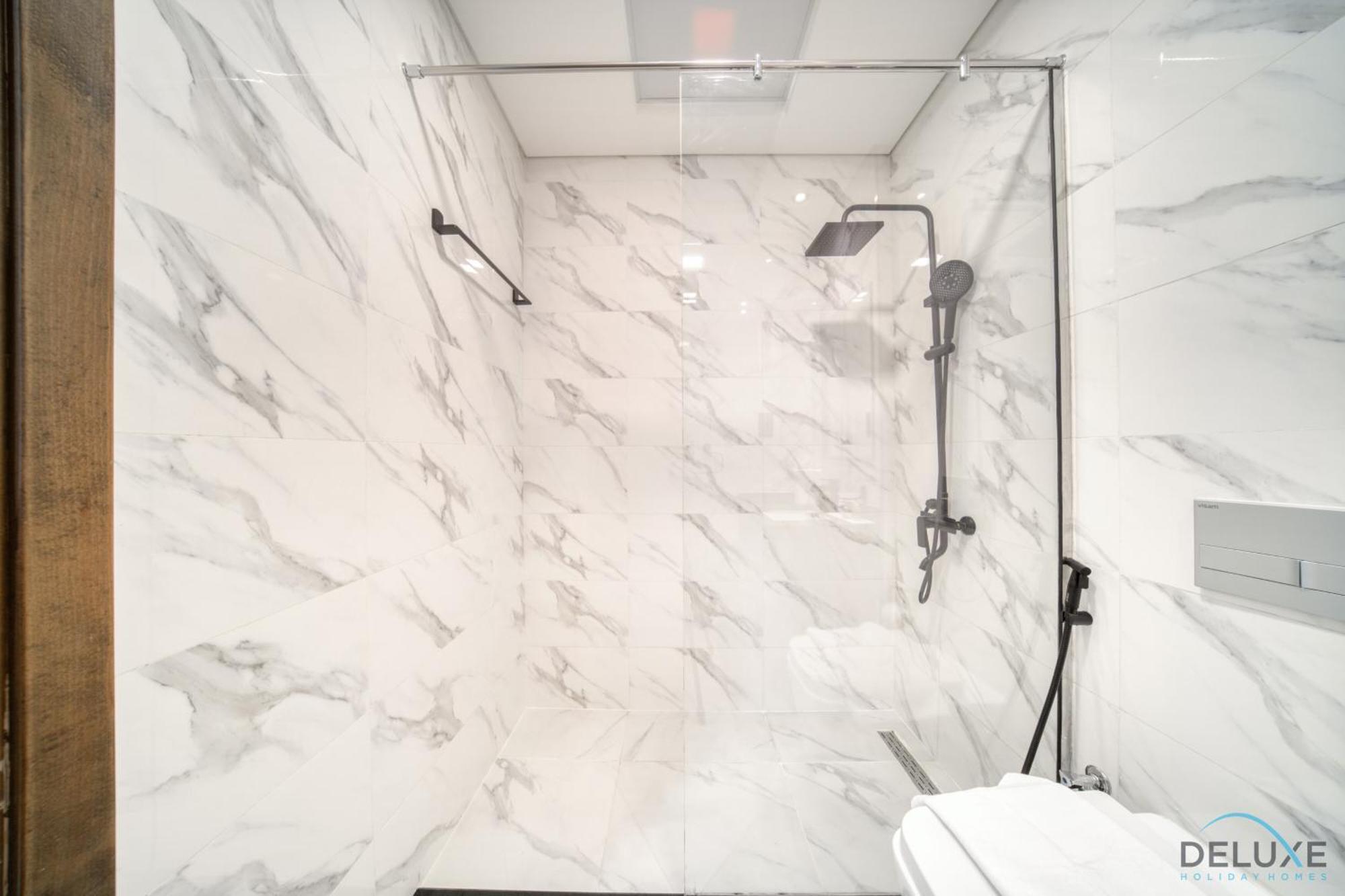 Relaxing Studio At Pantheon Elysee Ii Jvc By Deluxe *